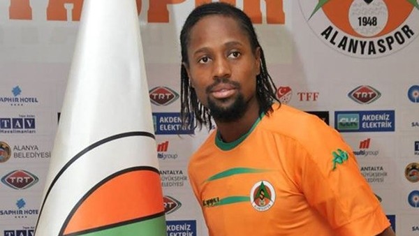 Eski Fenerbahçeli Abdoulaye Ba Alanyaspor'da