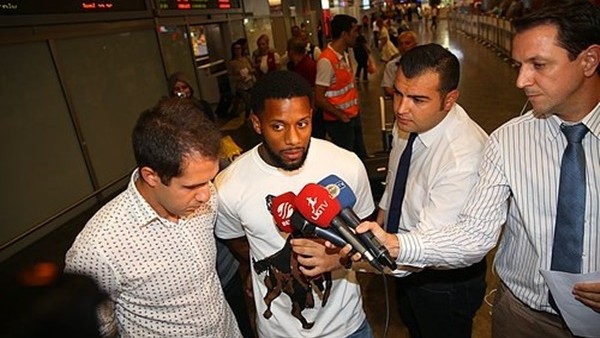 Jeremain Lens'in ilk sözleri: 'Türkiye'nin en büyük kulübü'