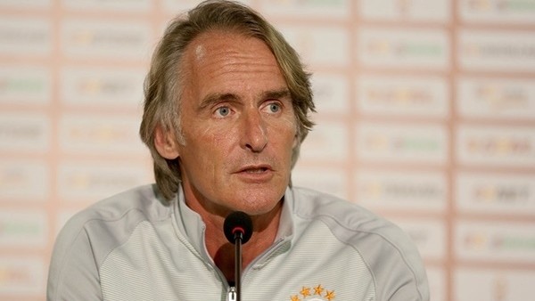 Riekerink, Mert'i motor yağına benzetti