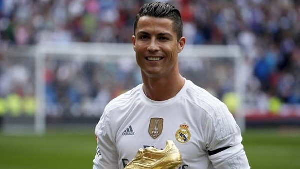 UEFA Avrupa en iyi oyuncu adayı Cristiano Ronaldo