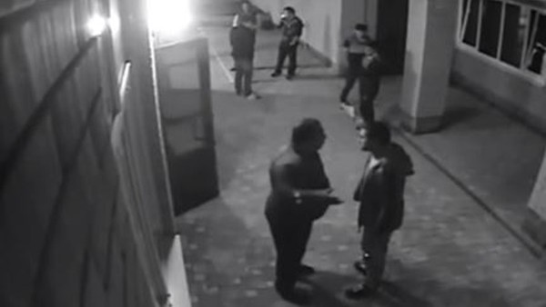 Bar çıkışı yanlış adama çattılar