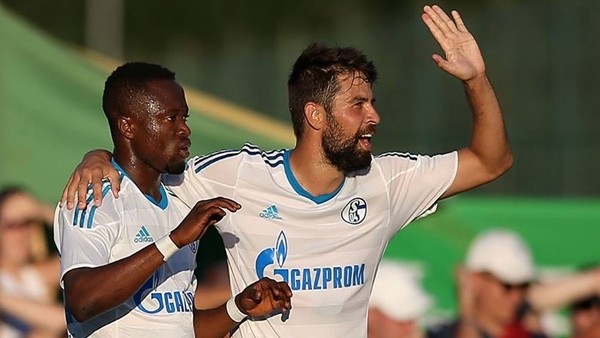 Schalke 2-1 Bologna (Maç Özeti)