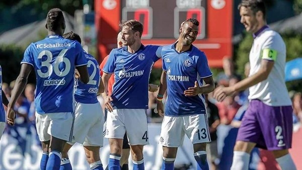 Schalke, Fiorentina karşısında zorlanmadı