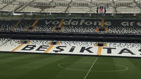Beşiktaş'ın yeni transferi Talisca Vodafone Arena'yı gezdi