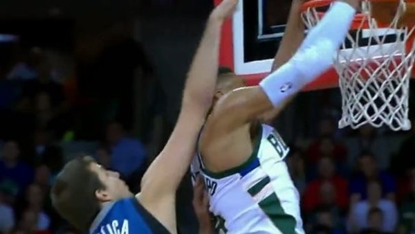 Giannis Antetokounmpo'nun 2015-2016 sezonundaki en güzel 10 hareketi