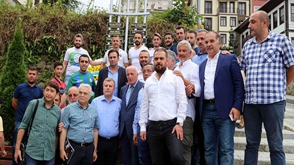 Rizespor ve Konyaspor'dan şehitlere saygı