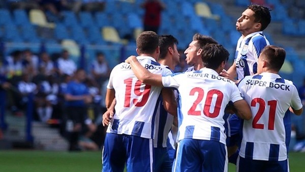 Alex Telles, Portekiz tarihine geçti