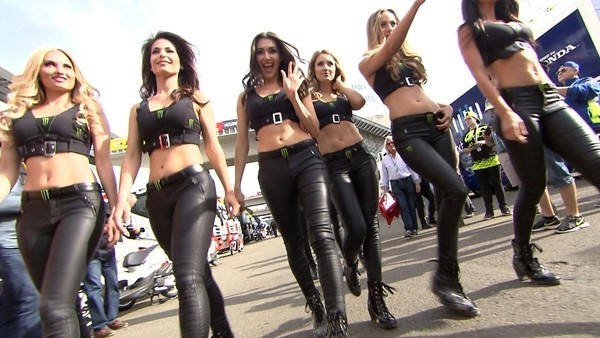 Padok güzelleri yarışa renk kattı