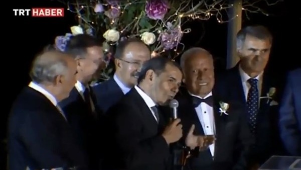 Dursun Özbek'in, Şenol Güneş'in kızının düğünündeki konuşması