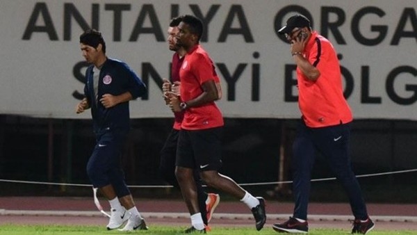 Eto'o antrenmanda, Antalyaspor maçta!