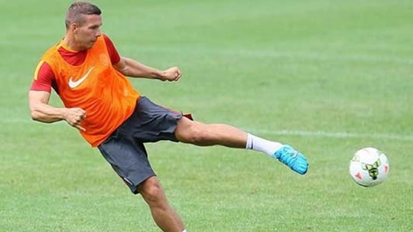 Podolski'den mesaj var