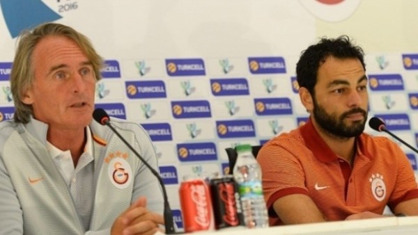 Galatasaray yönetiminden Riekerink'e eleştiri