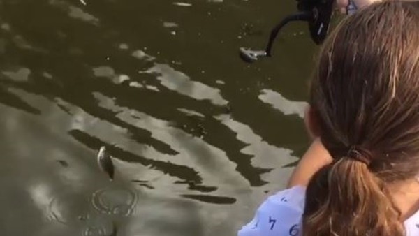 Robin van Persie ve kızının balık keyfi