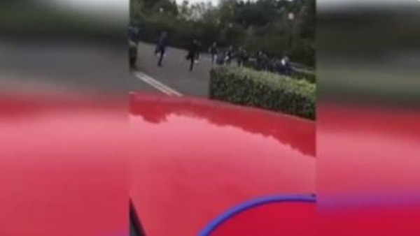 Manchester United otoparkta ne yapıyor?