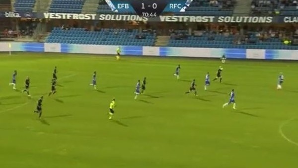 Takım arkadaşı yanlış yere nişanladı