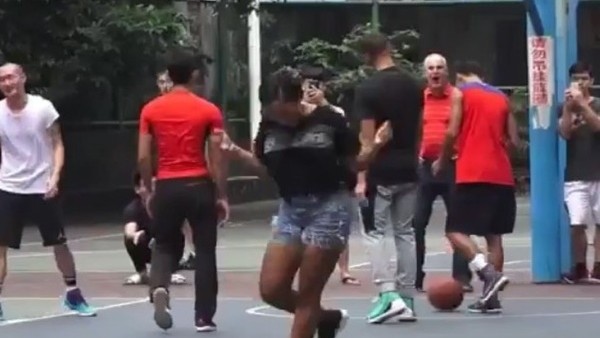 İsmi Curry olsun yeter