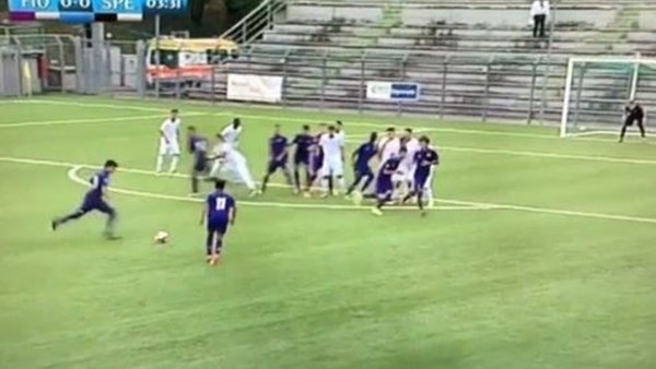 Hagi'nin oğlunun Fiorentina altyapısında attığı frikik golü 
