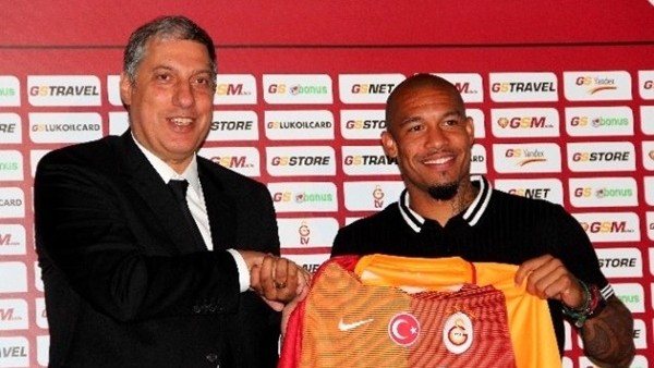 De Jong, Galatasaray'a imzayı attı