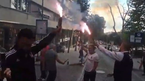 Nişantaşı çevresinde Beşiktaş taraftarları derbiyi bekliyor