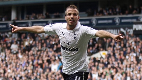 Van der Vaart siftah yaptı