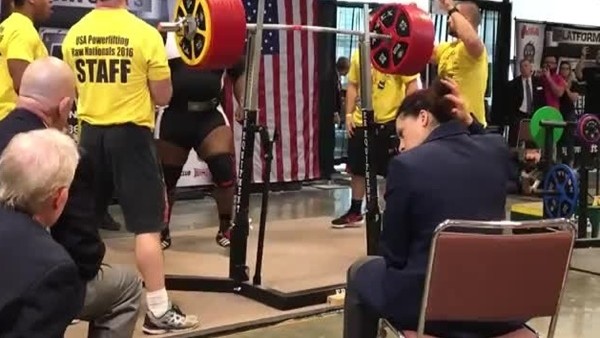 456 kilogram ile yeni dünya rekoru