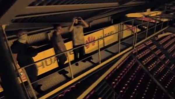 Amsterdam Arena'da tehlikeli oyun