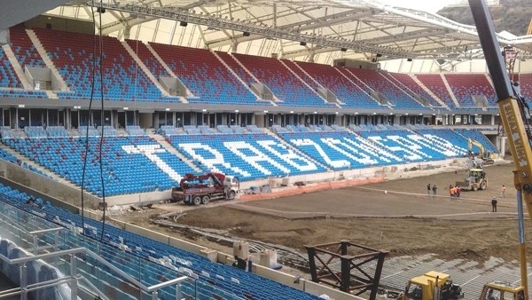 Akyazı Arena'da Şampiyonlar Ligi müziği
