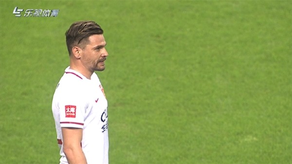 Ersan Gülüm yine kaleleri şaşırdı