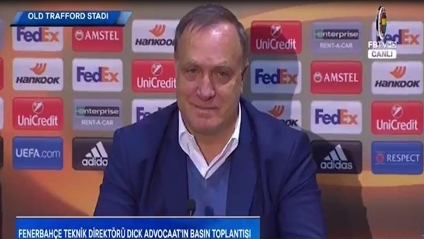 Van Persie'den Advocaat'ı güldüren soru