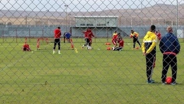 Sivasspor antrenmanda şarkı dinleyerek maçlara motive oluyor