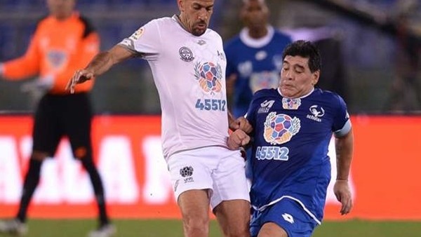 Maradona verdi Totti attı!