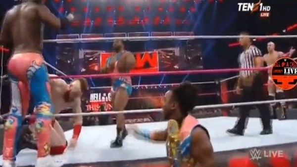 Rakibe gazlı saldırı