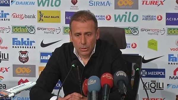 Abdullah Avcı: 'İlk yarıda penaltımız var, Mete hoca atladı bunu'