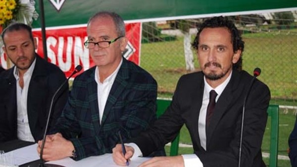 Tuncay Şanlı imzayı attı