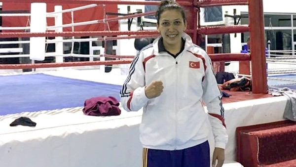 Efif Güneri'den altın madalya geldi