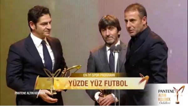 En iyi spor programı Yüzde Yüz Futbol