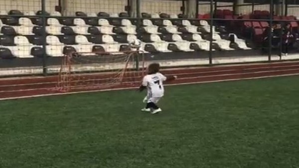 Quaresma'nın oğlu babasının izinde!