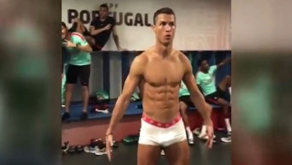 Ronaldo'da modaya uydu