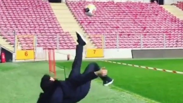 Mustafa Ceceli futbolcuları kıskandıracak