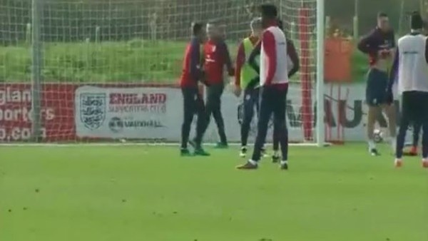 Nathaniel Chalobah'dan harika şut!