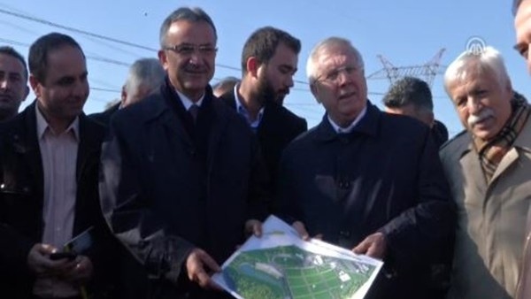 Aziz Yıldırım, Gebze'de arazi gezdi