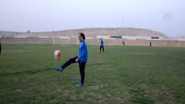 Yeşil sahalara 48 yaşında geri döndü