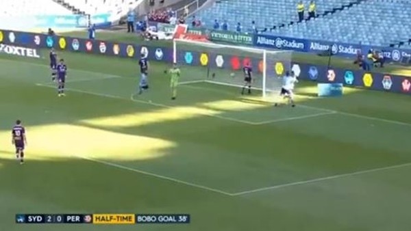 Bobo'nun Perth Glory ağlarına attığı gol