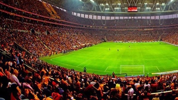 Dünyanın en etkili 5 stadyum atmosferi