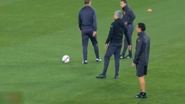 Mourinho, Saraçoğlu'nda şut çalışması yaptı