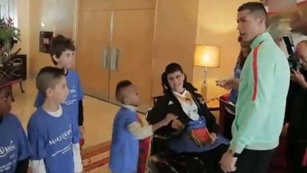 Ronaldo yine gönülleri fethetti