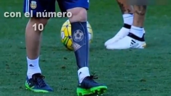 Lionel Messi dövmesiyle şaşırttı