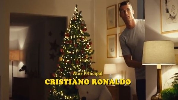 Ronaldo evde tek başına!