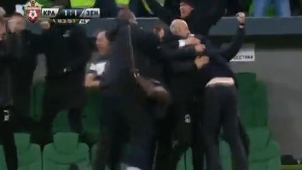 Lucescu uzatmalarda yediği 2 golle yıkıldı