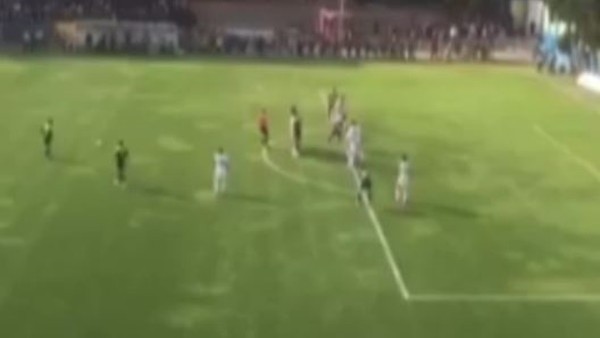 Erman Kılıç'tan harika frikik